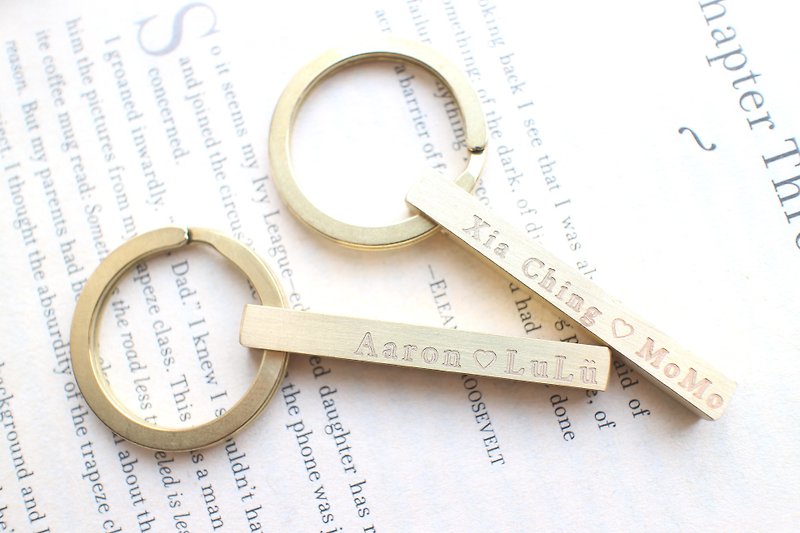 黄铜刻字钥匙圈-长版 - 钥匙链/钥匙包 - 其他金属 金色