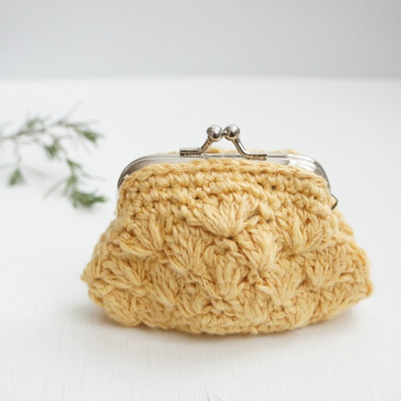 Ba-ba handmade☆crochet coinpurse (No.C494） - 化妆包/杂物包 - 其他材质 黄色