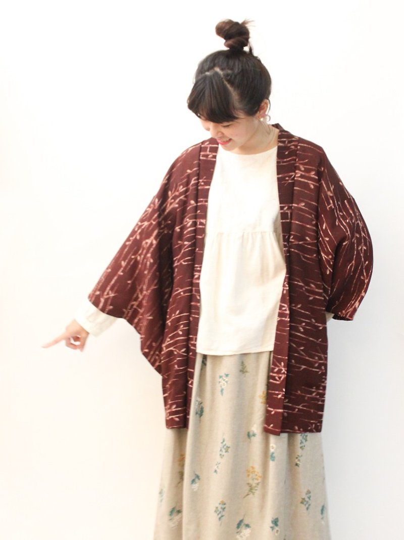 复古日本制咖啡棕枝叶和风印花古着羽织和服外套罩衫开衫 Kimono - 女装休闲/机能外套 - 聚酯纤维 咖啡色