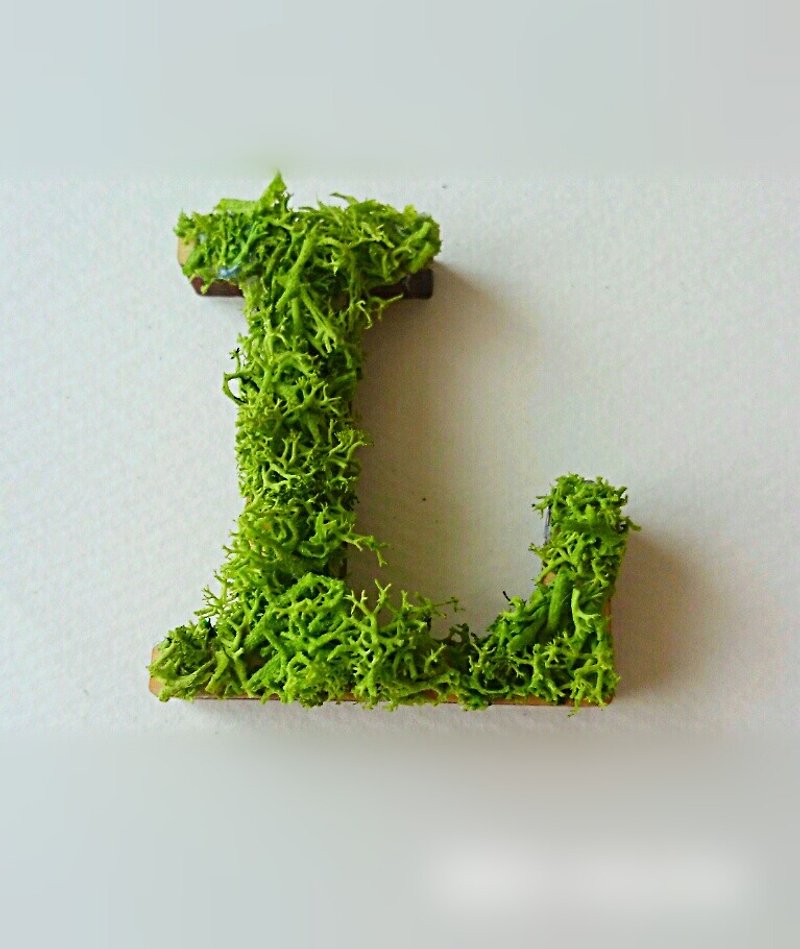 木製アルファベットオブジェ(モス)5cm/L×1点 - 摆饰 - 木头 绿色