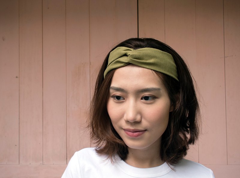 【定制化礼物】日本细亚麻松紧发带  定制化刺绣设计 - 发带/发箍 - 棉．麻 绿色
