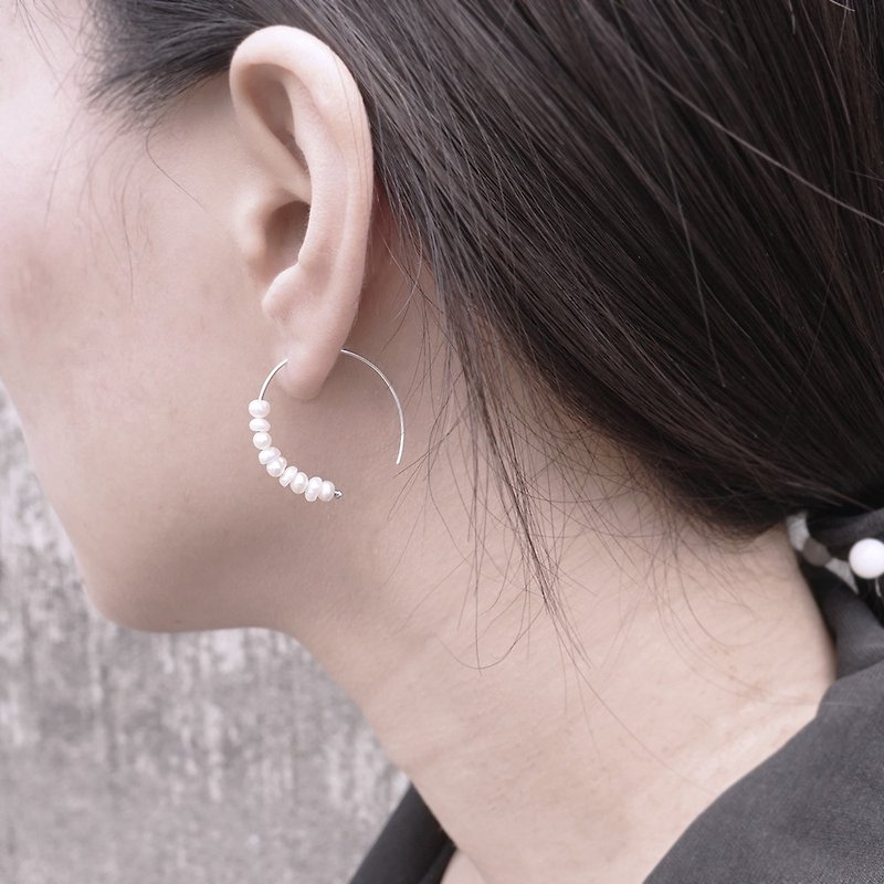 团簇系列 | 朵拉一族 | 纯银珍珠耳环 - 耳环/耳夹 - 珍珠 银色