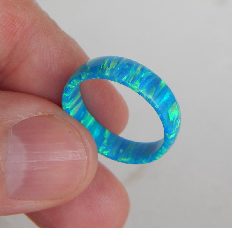 Unique very beautiful ring of solid synthetic opal. Solid opal ring. - 戒指 - 其他材质 多色