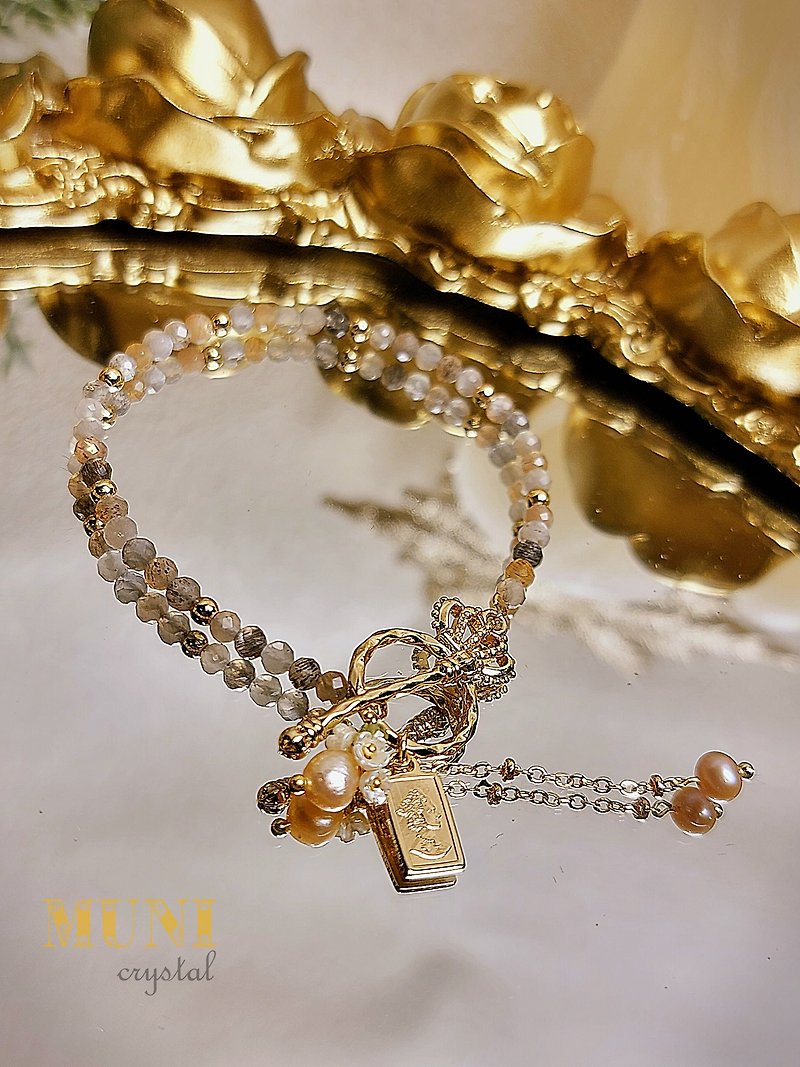 。女王的加冕典礼。骨干黑金太阳石皇冠OT扣高雅设计Muni Crystal - 手链/手环 - 水晶 金色