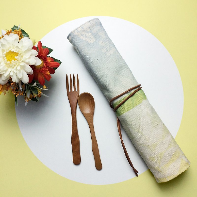 【定制化礼物】两用餐具收纳袋 凉夏-日安 餐垫 餐具包 - 餐垫/桌巾 - 棉．麻 