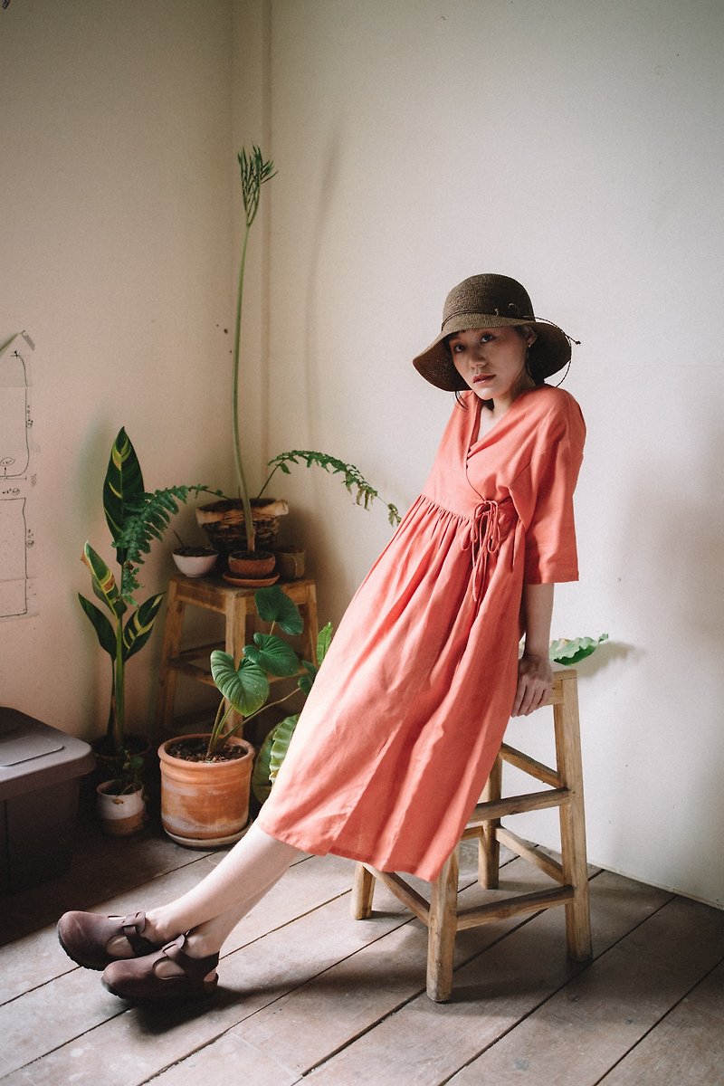 Linen wrap dress with double bow tie in Peachy - 洋装/连衣裙 - 棉．麻 粉红色