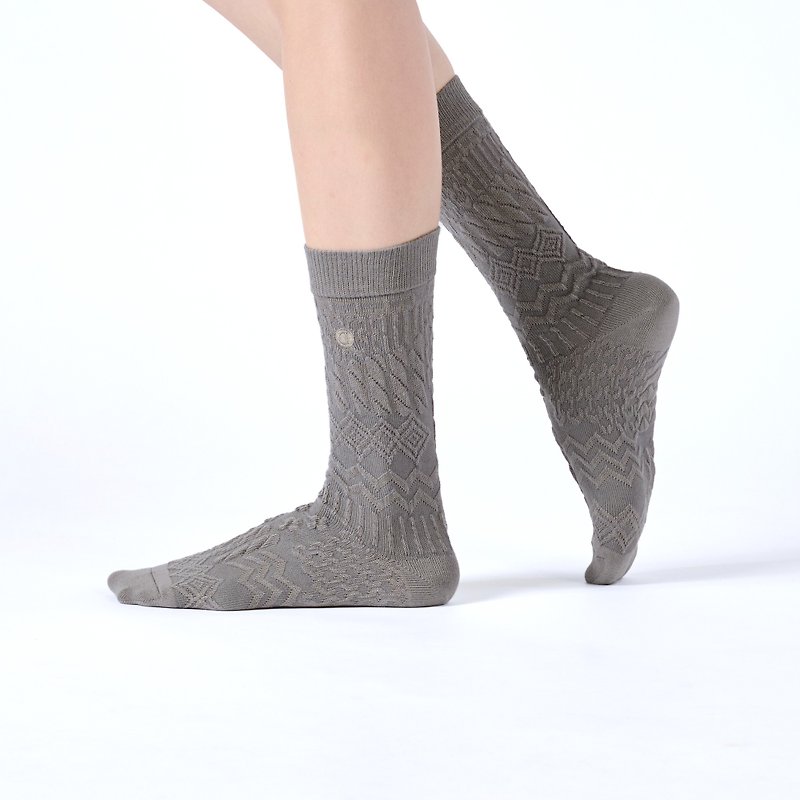 森林之夜/灰(F)-MIT设计中筒袜 - 袜子 - 棉．麻 灰色