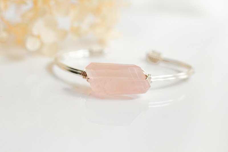 樱花粉晶可调较铜线手镯 水晶 天然石 粉红 少女 鈪 手环 - 手链/手环 - 宝石 粉红色
