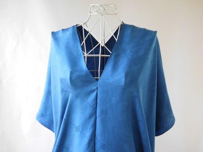 藍の生葉染め・シルク100%チュニック - 女装上衣 - 丝．绢 蓝色