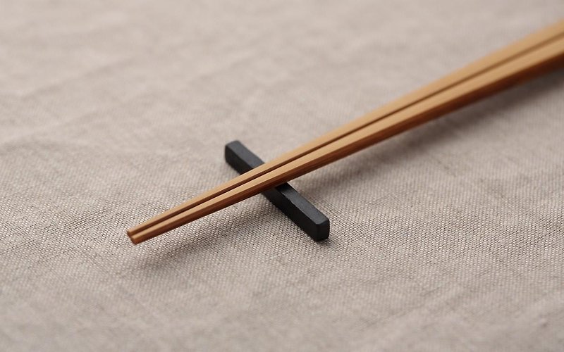 【再入荷】鉄の箸置き - 筷子/筷架 - 其他金属 黑色