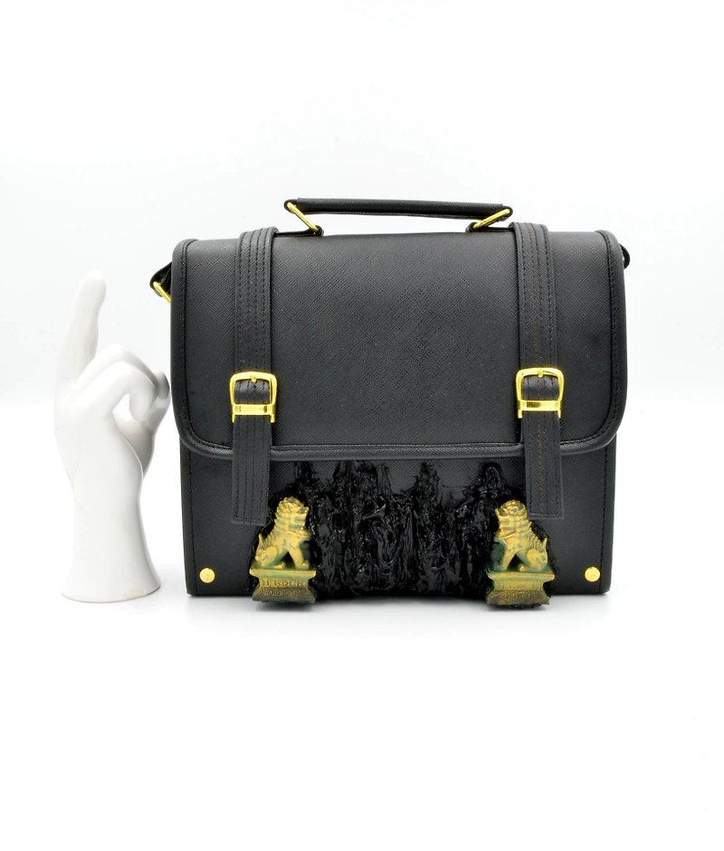 OBK 金色玉石狮子 黑色方型盒子手袋  - 手提包/手提袋 - 其他材质 黑色
