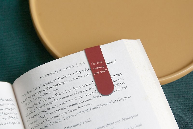 Magnet Bookmark - I'm fine, reading, and you? - 书签 - 其他材质 红色