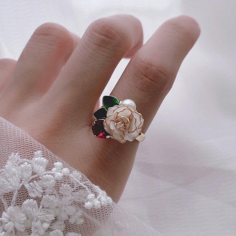 【专属订制卖场】红蔷薇戒指 莳花 Blossom time - 戒指 - 树脂 