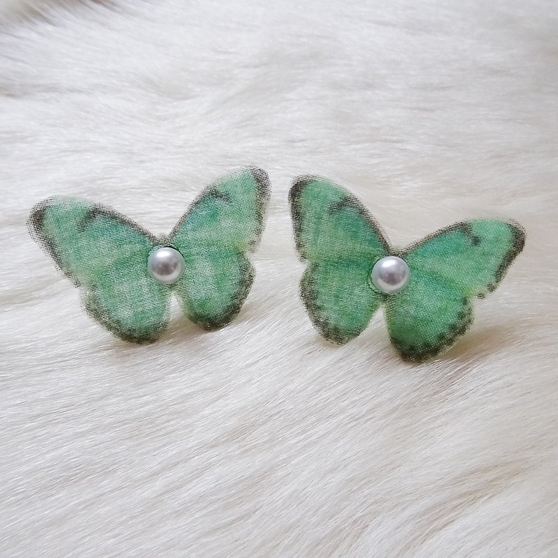 蝴蝶x珍珠耳环/绿茵 - 耳环/耳夹 - 丝．绢 绿色