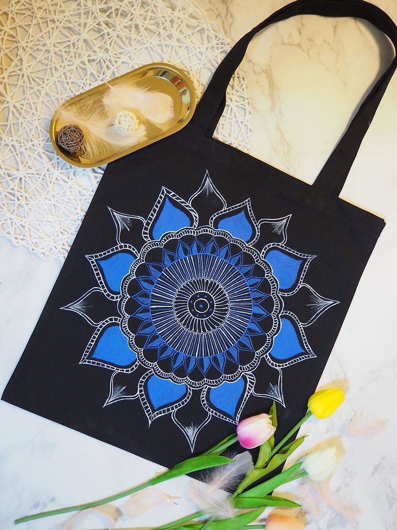 手绘 帆布袋 手绘袋 本土 Henna Mandala 彩绘 汉娜 曼陀罗 禅绕 - 侧背包/斜挎包 - 棉．麻 黑色