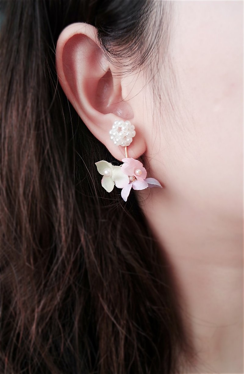 手工串珠 珍珠 小花 日本制抗敏耳针/夹式耳环 - 耳环/耳夹 - 植物．花 紫色