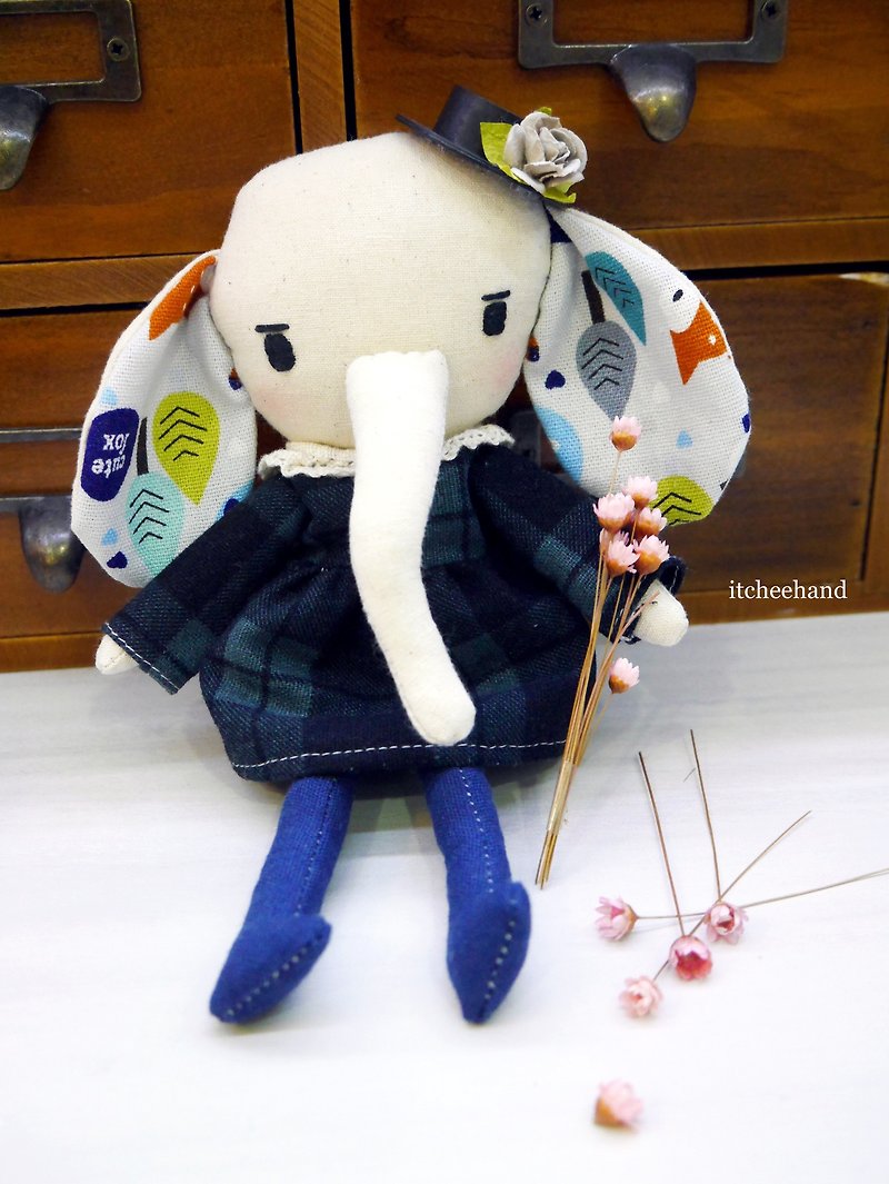 Handmade Elephant Doll- Cute Elly with Western-style hat - 玩偶/公仔 - 棉．麻 