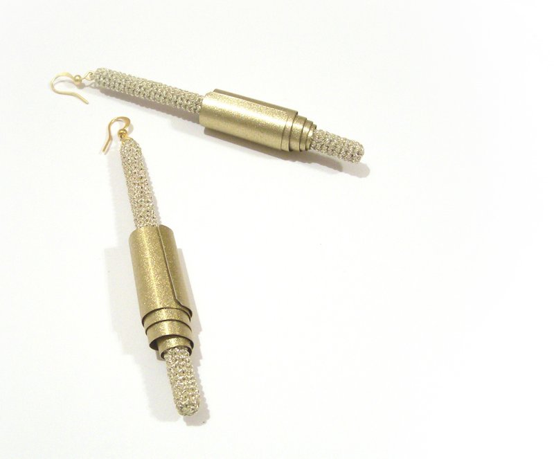 Metallic Gold Stick Earrings Crochet Tube - 耳环/耳夹 - 绣线 金色