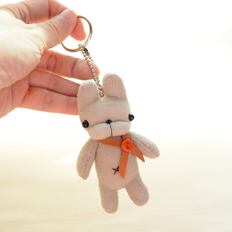 全手缝自然风袜子娃娃钥匙圈~小法斗(米色/限量创作) - 钥匙链/钥匙包 - 棉．麻 