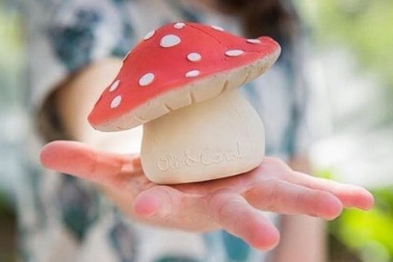 西班牙 Oli & Carol 欢乐森林-红色蘑菇 天然橡胶固齿器/洗澡玩具 - 玩具/玩偶 - 橡胶 多色
