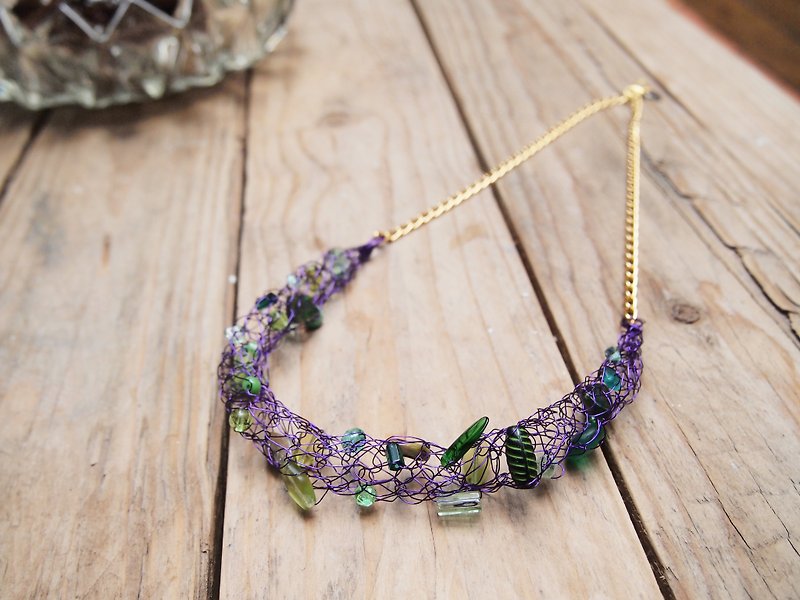N121 订制型格手工编织葡萄紫色铜线配翠绿色珠项錬 - 项链 - 纸 紫色