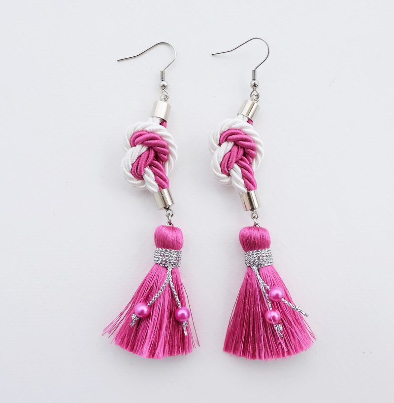 White & Pink heart knotted rope with tassel earrings - 耳环/耳夹 - 其他材质 粉红色