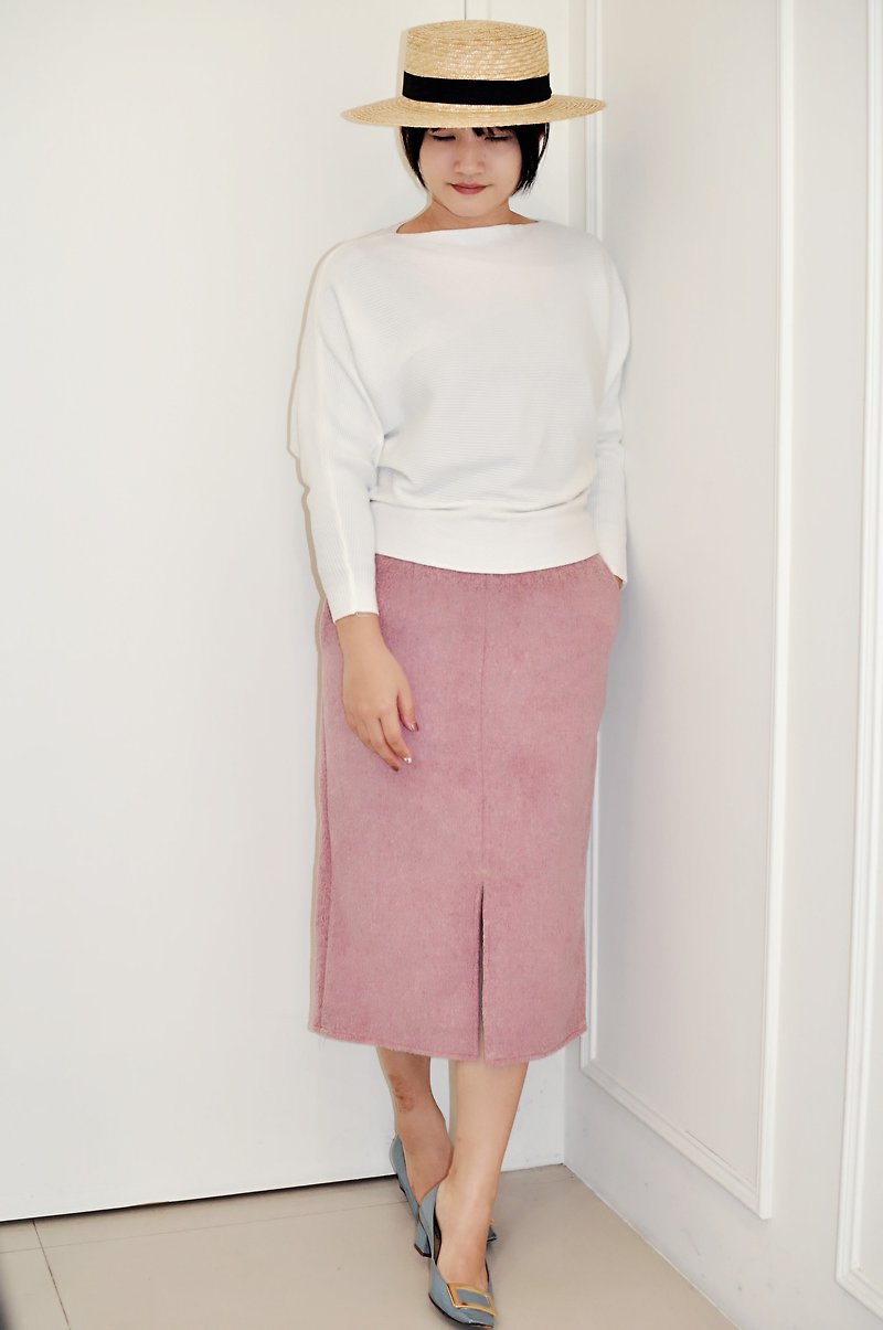 Flat 135 X 台湾设计师 冬天必备 90%短毛羊毛 过膝铅笔裙 窄裙 - 裙子 - 羊毛 粉红色
