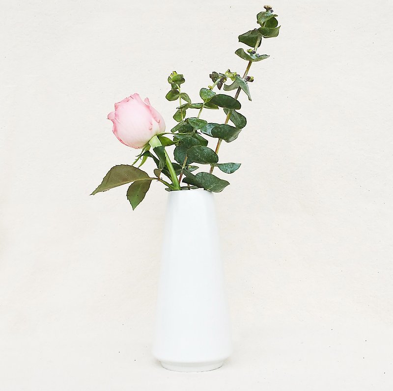 简约北欧风花器－Cylinder白色 - 花瓶/陶器 - 瓷 白色