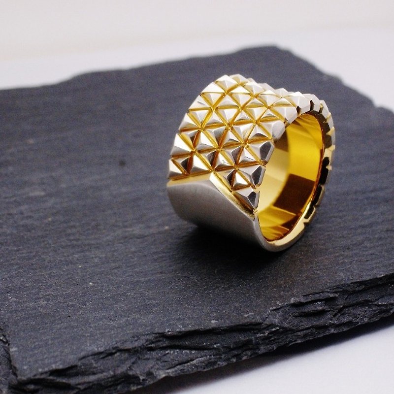 tanto triangolo　ring　／　タント　トリアンゴロ　シルバー　ゴールドコーティング　 リング - 戒指 - 其他金属 银色