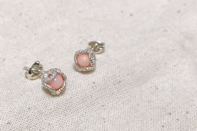 pink coral pierced earrings/ピンクコーラル ピアス - 耳环/耳夹 - 其他金属 银色