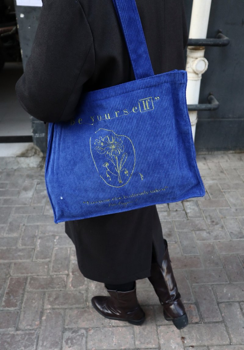 奶油花 蓝色 刺绣包 方形购物袋 简约大容量托特 帆布包 - 手提包/手提袋 - 绣线 蓝色