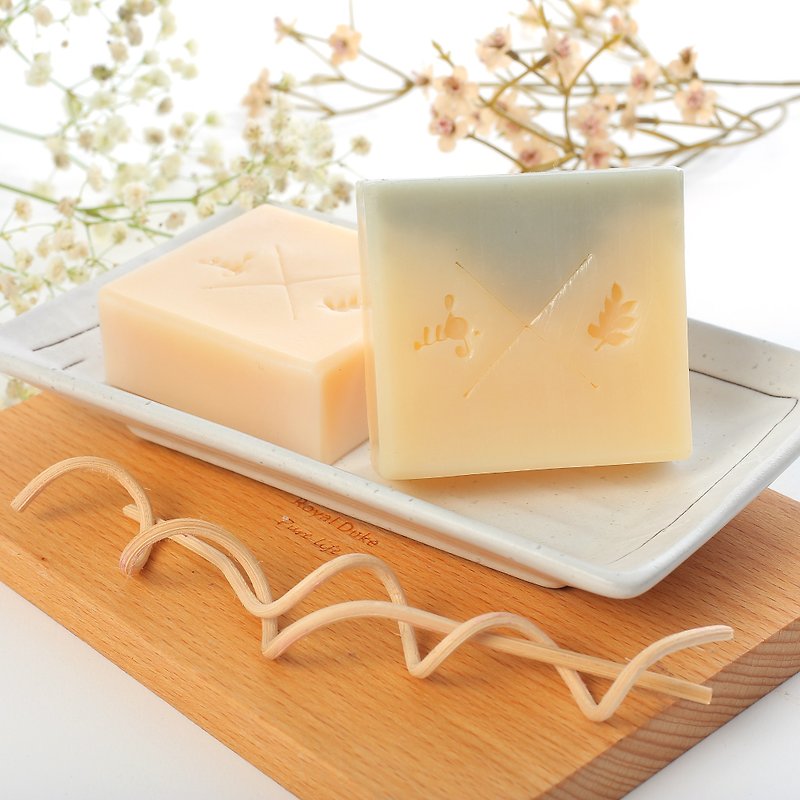 芦荟酵素爽肤皂 - 清爽 中性及油性肌肤 促进角质更新 净白 - 肥皂/手工皂 - 植物．花 白色