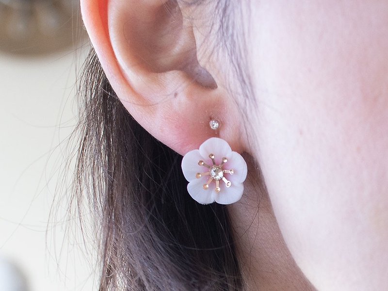 梅の花イヤリング/ピアスパーツ付き - 耳环/耳夹 - 粘土 粉红色