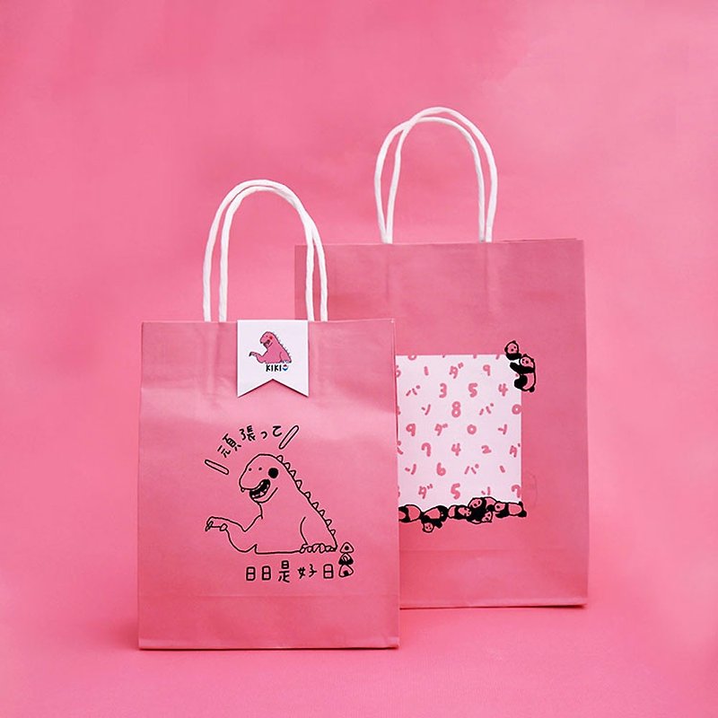 熊猫:日日是好日  / 礼物纸袋 万用袋 手工网版印刷 - 包装材料 - 纸 粉红色