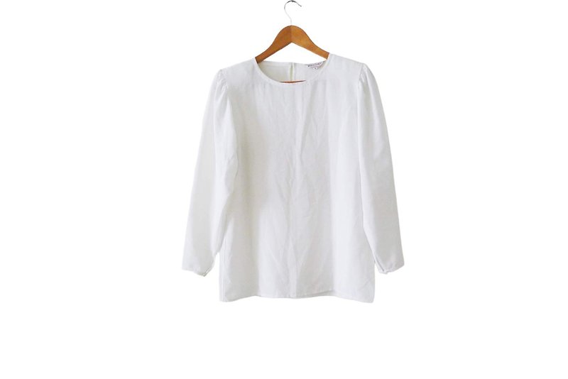 80s Plain White Yves Saint Laurent Chemisiers long sleeve top, back button shirt - 女装上衣 - 聚酯纤维 白色