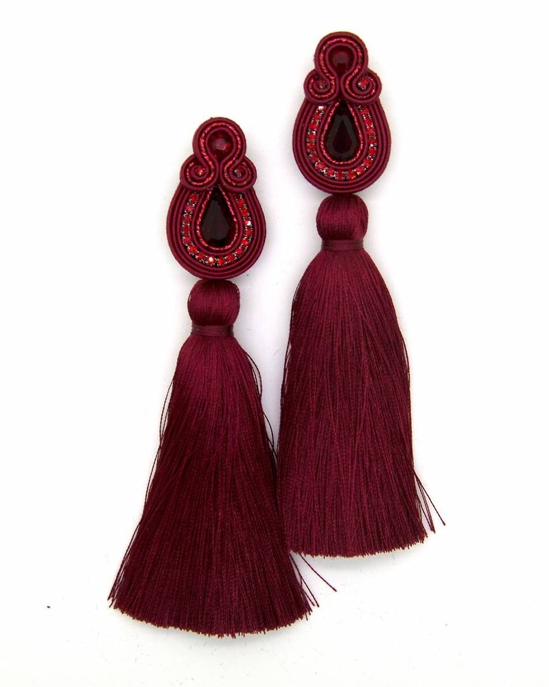 Long tassel earrings in burgundy - 耳环/耳夹 - 其他材质 红色