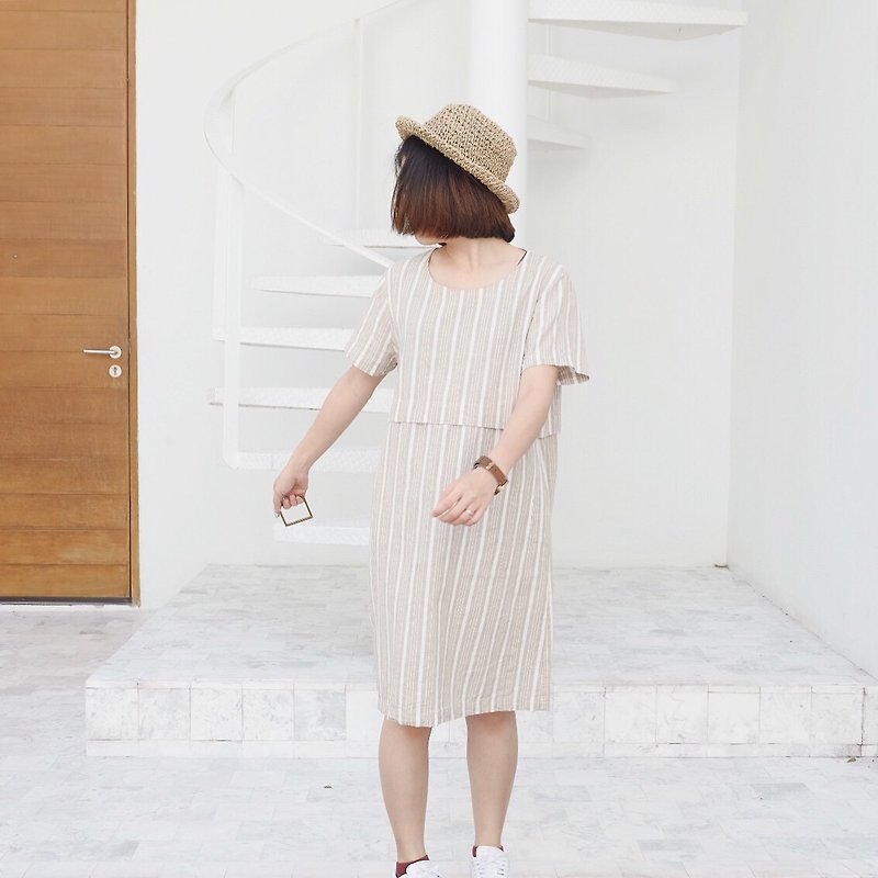 LiLin Dress : Beige with Stripe Pattern - 洋装/连衣裙 - 棉．麻 卡其色