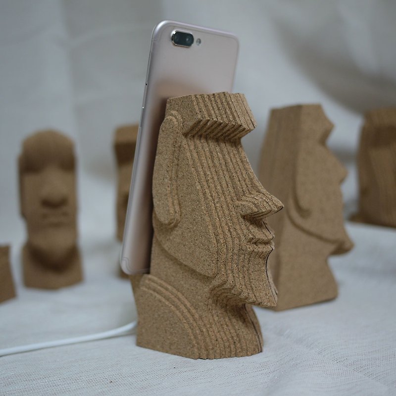 酷摩艾 Moai 巨石像 手机架 礼品 软木堆叠 手作工艺品 疗愈小物 - 摆饰 - 木头 咖啡色