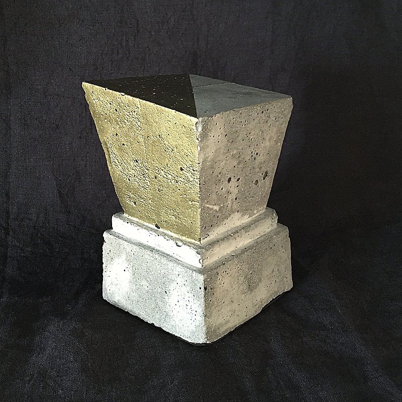 Concrete Bookend Trapezoid Gold Sold as a single - 摆饰 - 水泥 灰色
