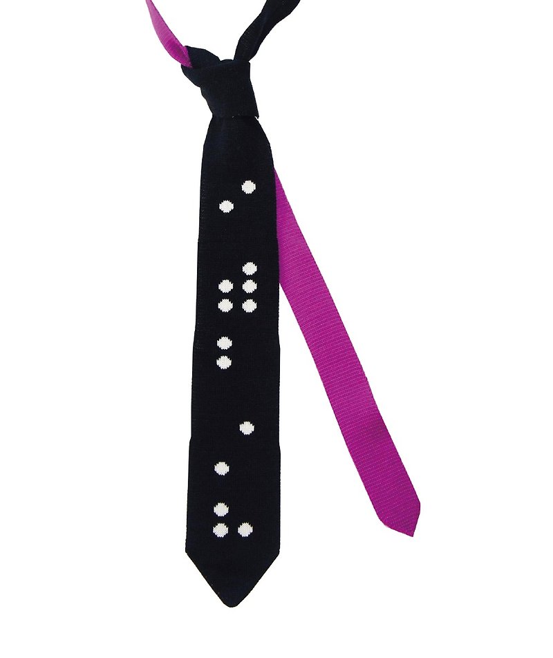 Braille knit tie／ 100% silk - 领带/领带夹 - 丝．绢 黑色