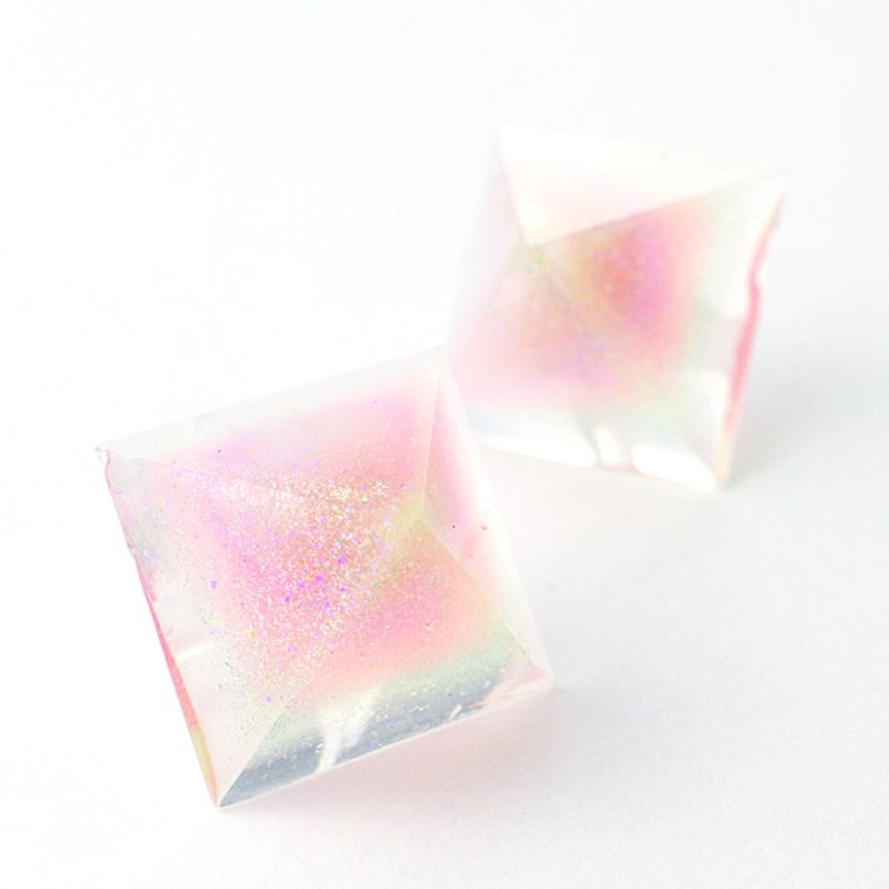 ピラミッドピアス(桜餅) - 耳环/耳夹 - 其他材质 粉红色