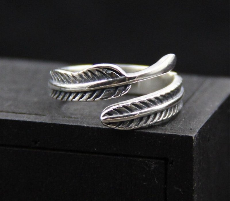 Real S 925 Vulcanized Thai Silver Handmade Black Leaf Open Rings Simple Fashion - 戒指 - 银 银色