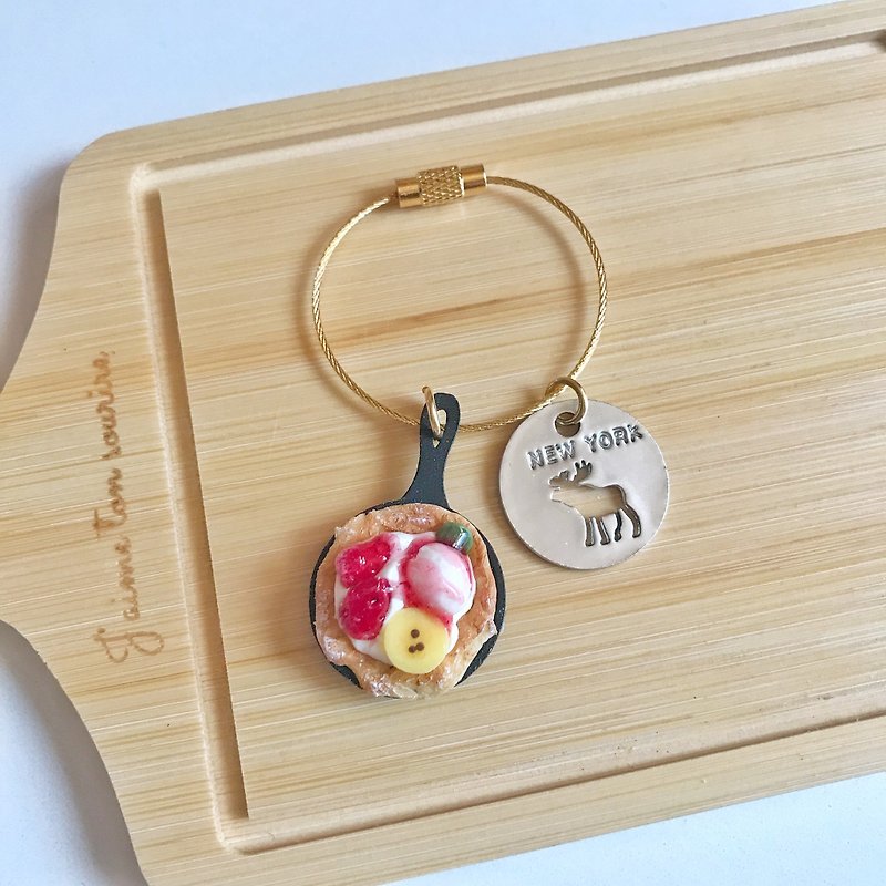 key ring /miniature bread /banana - 钥匙链/钥匙包 - 粘土 