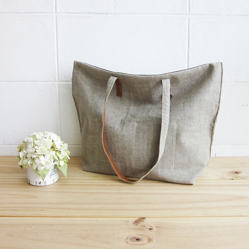 Simple Tote Bags Small Size Botanical Dyed Linen-Cotton Blend Green Color - 侧背包/斜挎包 - 植物．花 绿色