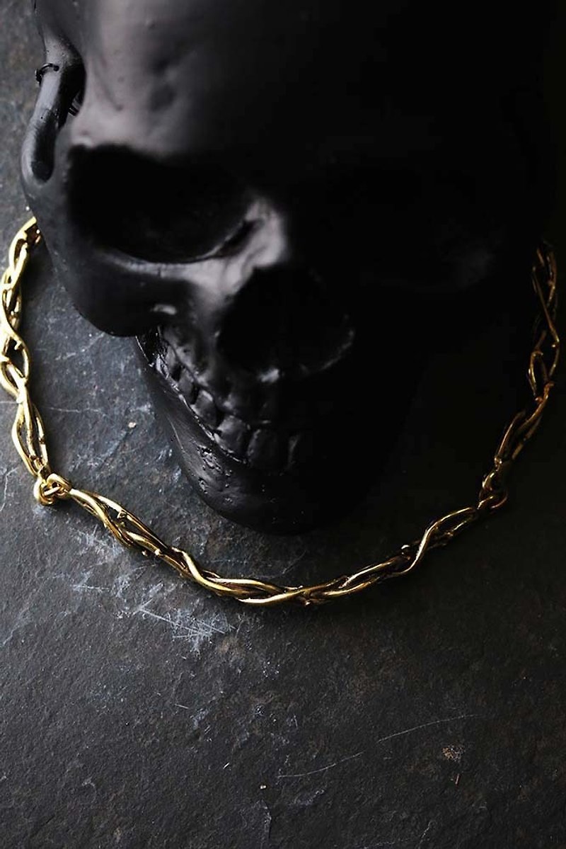 Thorn Crown Necklace by Defy. - 项链 - 其他金属 