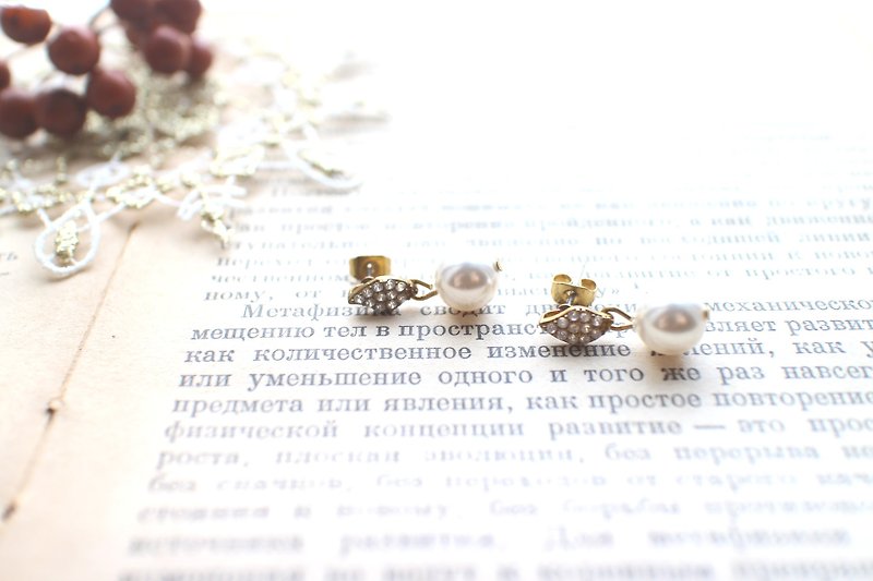 古典迷情-锆石 珍珠 黄铜耳环-可改夹 - 耳环/耳夹 - 其他金属 金色
