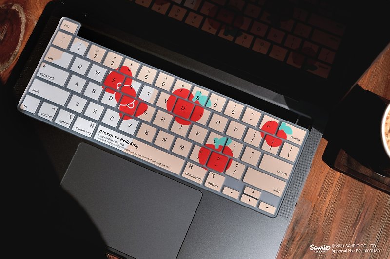 Pinkoi X Hello Kitty 淡奶茶色 MacBook 防尘键盘膜 - 电脑配件 - 塑料 透明