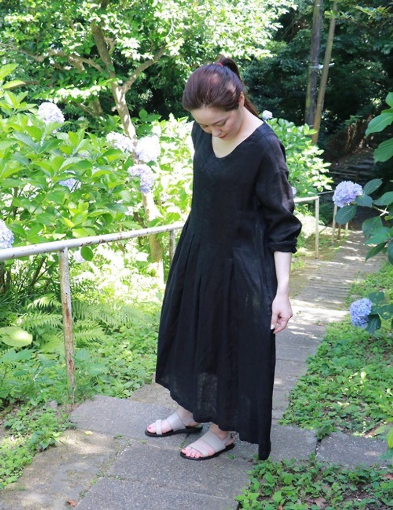 ブラックリネンのワンピース - 洋装/连衣裙 - 棉．麻 黑色