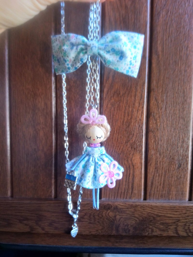 Doll necklace - 项链 - 木头 粉红色