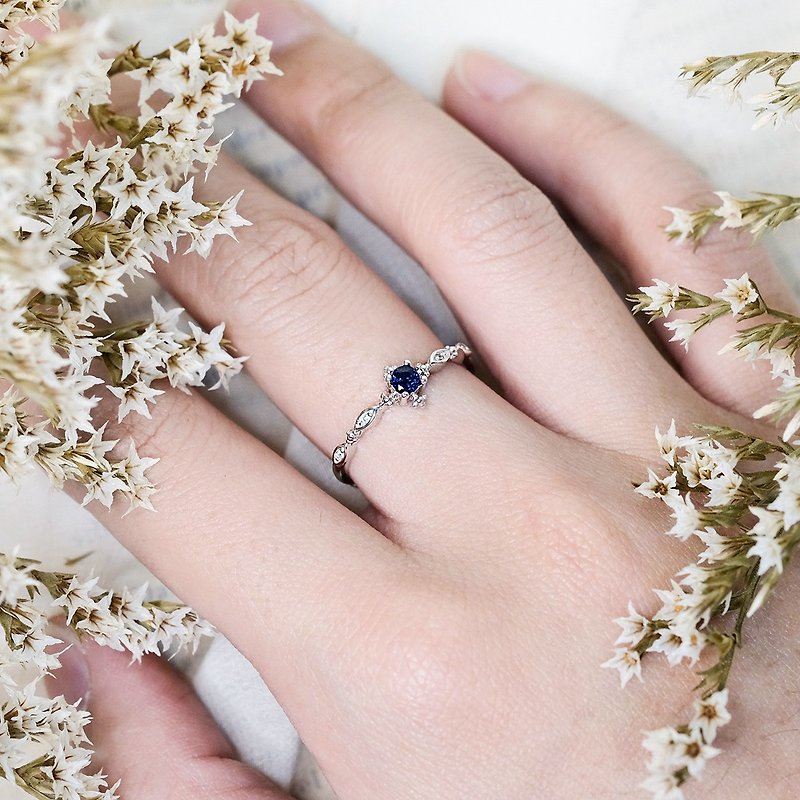 蓝宝石 Sapphire 925纯银 戒指 爪镶气质复古细戒 9月诞生石 - 戒指 - 纯银 银色